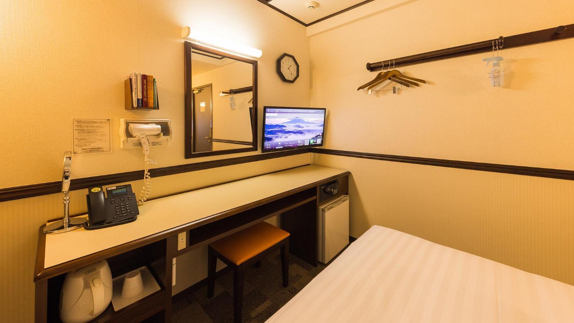 Toyoko Inn Osaka Shinsaibashi Nishi Room photo