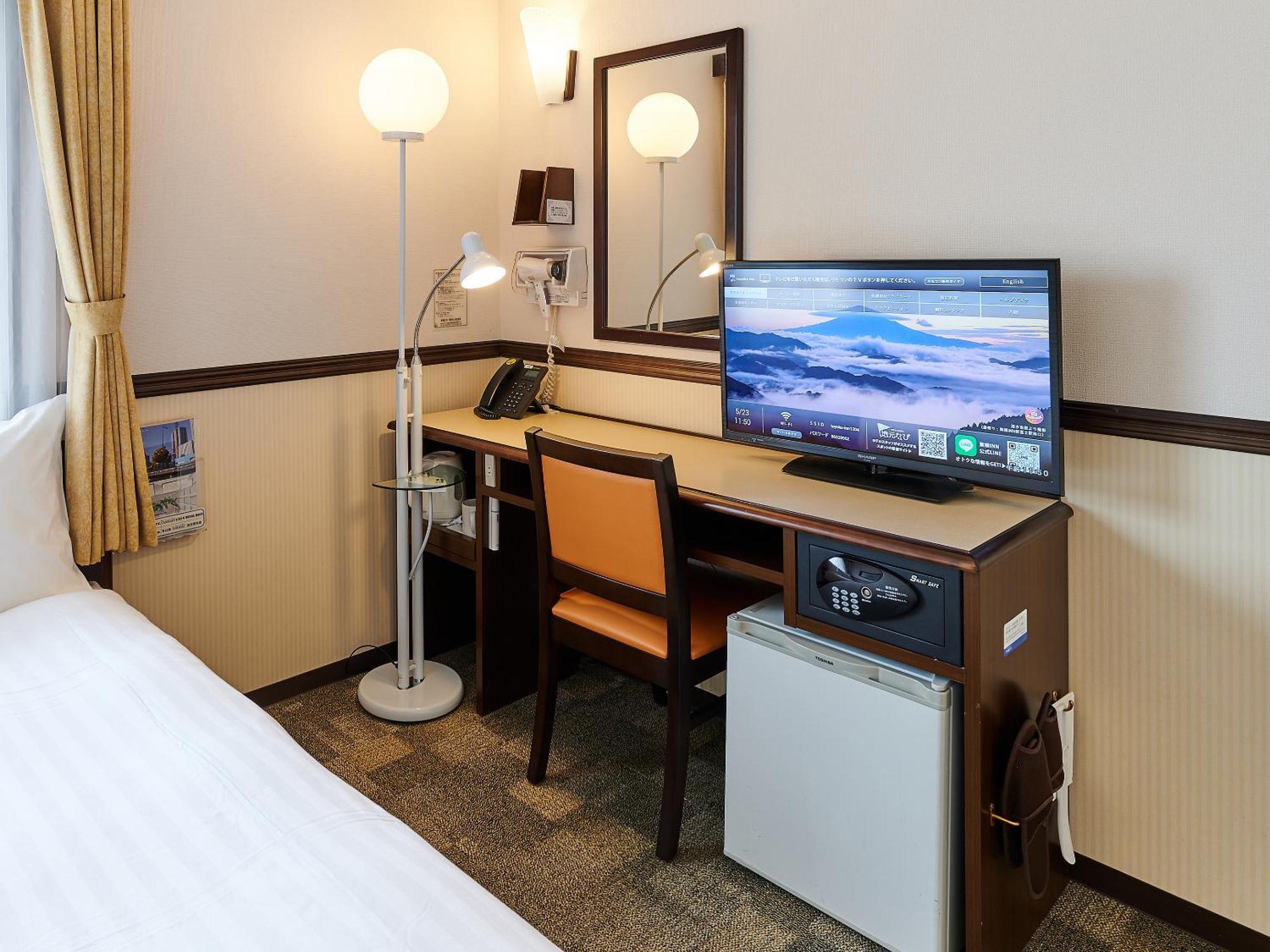 Toyoko Inn Osaka Shinsaibashi Nishi Room photo
