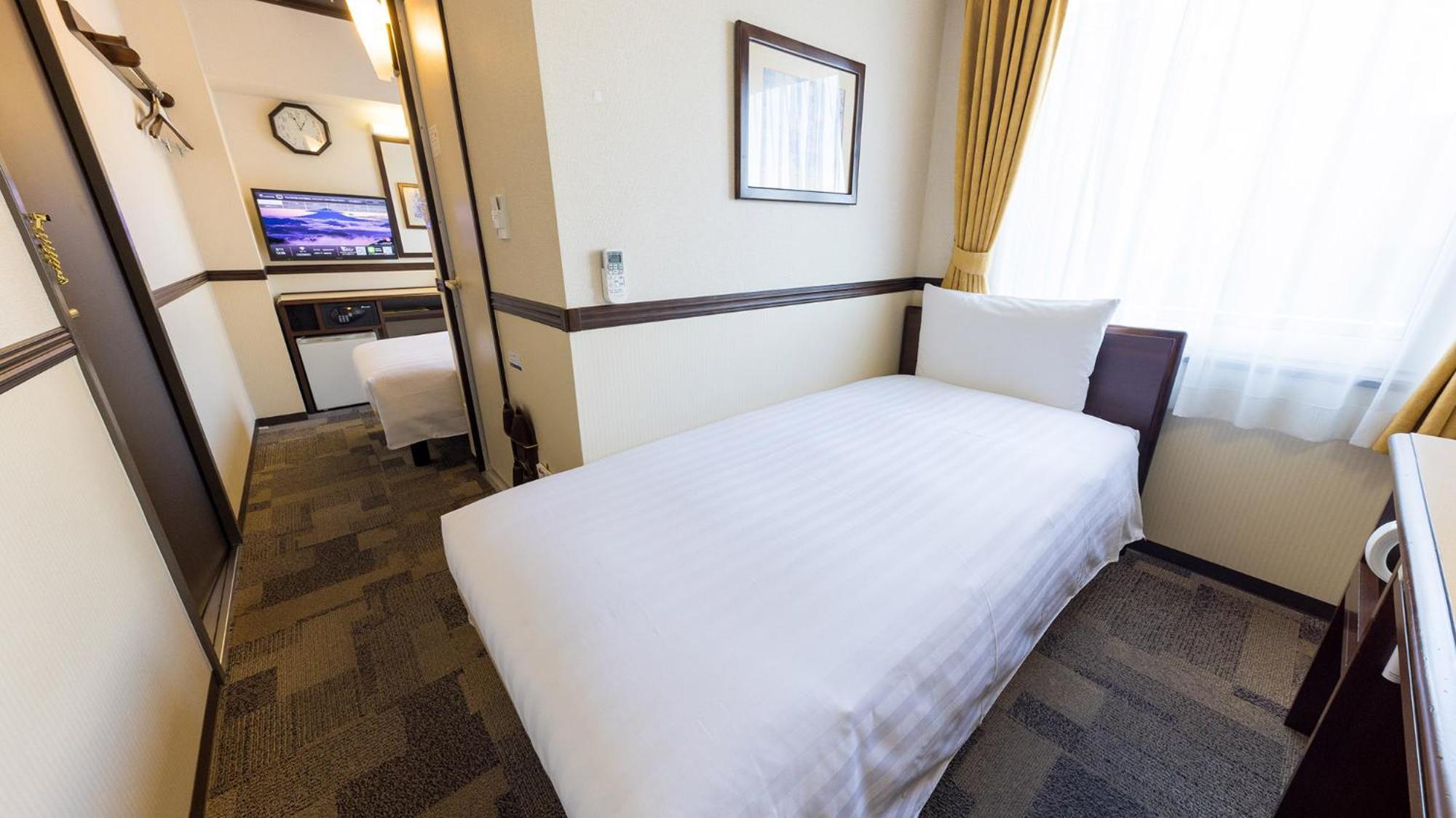 Toyoko Inn Osaka Shinsaibashi Nishi Room photo